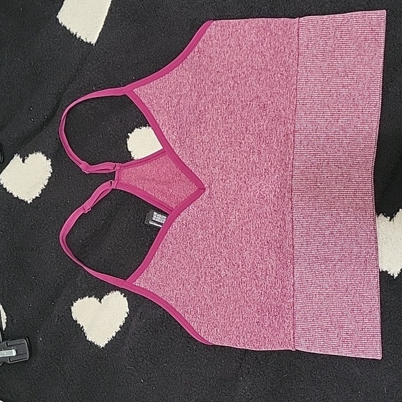 Pink brand exercise top - Picture 1 of 4
